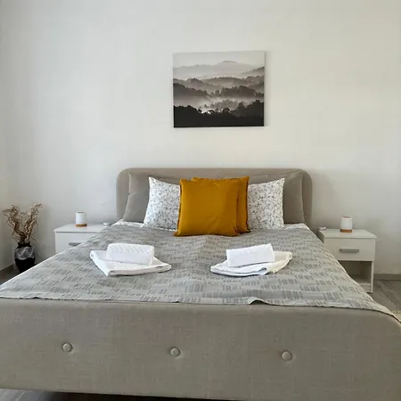 Apartament Golyafeszek Vendeghaz